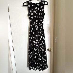 Black and white Maxi Polk dot dress with pleats
